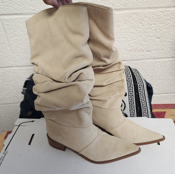 CHINESE LAUNDRY Womens Suede Pointed Toe Low Heel Slouch BOOTS Pull-On Sz 7.5M - Picture 11 of 16